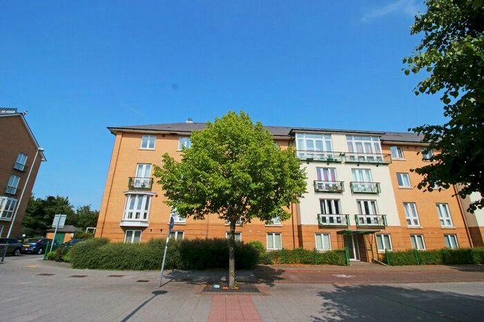 1 Bedroom Apartment To Rent In Roma House, Lloyd George Avenue, Cardiff, CF10