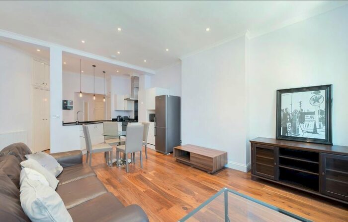 2 Bedroom Flat To Rent In Stanhope Mews West, London, SW7