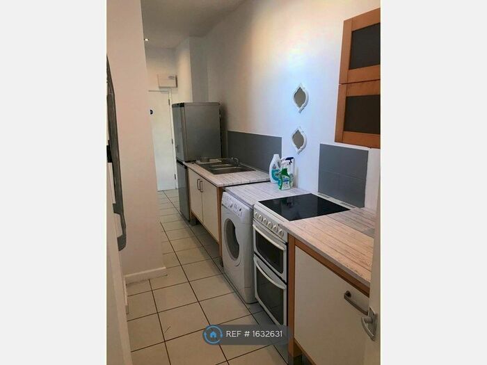 Studio To Rent In The Old Town Hall, Paignton, TQ3