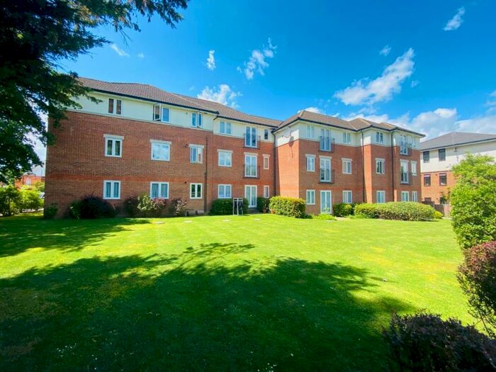 2 Bedroom Flat To Rent In Hide Road, Harrow, HA1