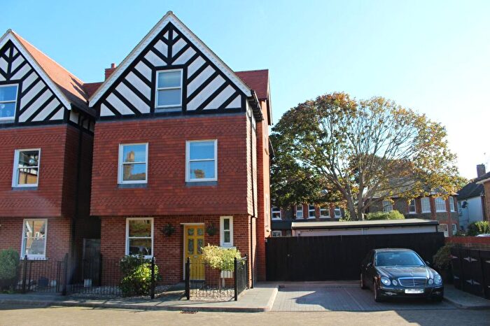4 Bedroom Detached House For Sale In Tidewell Mews, Westgate-On-Sea, CT8