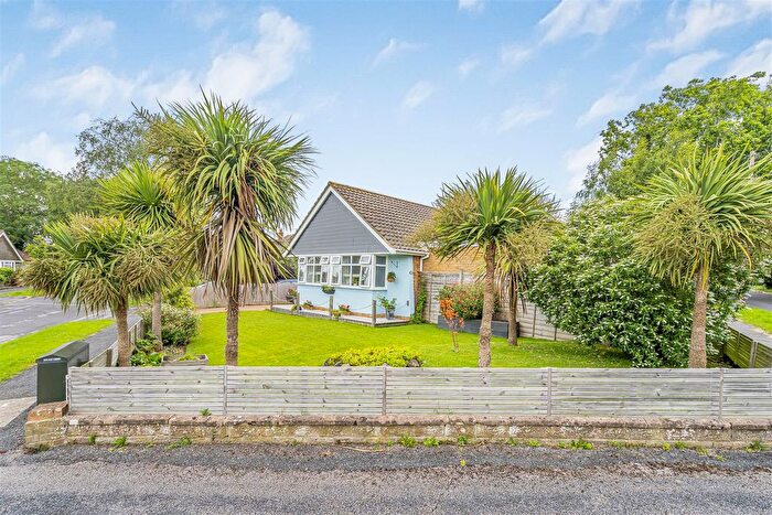 3 Bedroom Detached Bungalow For Sale In Redlands Lane, Emsworth, PO10