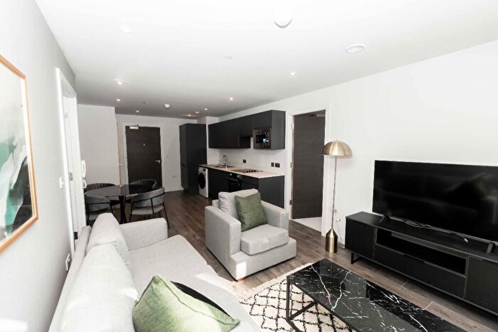2 Bedroom Apartment To Rent In Greengate, Manchester, Greater Manchester, M3