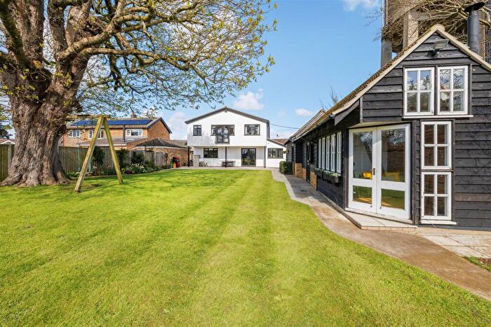 6 Bedroom Detached House For Sale In Whites Lane, Kessingland, Lowestoft, NR33