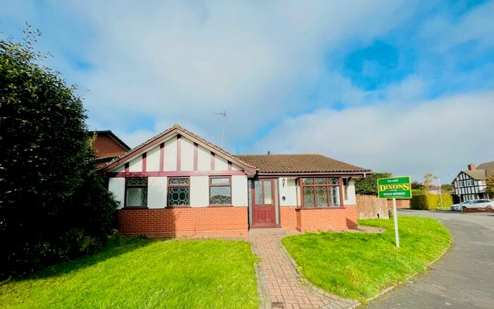 3 Bedroom Bungalow To Rent In Bellingham, Tamworth, B77