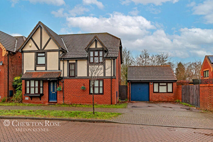 4 Bedroom Detached House For Sale In Cruickshank Grove, Milton Keynes, MK8