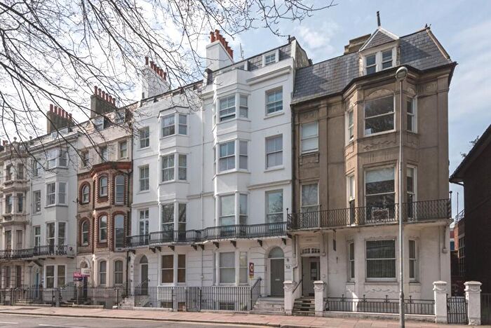 Flat To Rent In Marlborough Place, Brighton, BN1