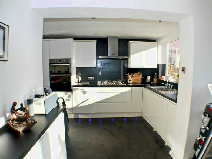 4 Bedroom Semi-Detached House To Rent In Homedale, Prudhoe, Prudhoe, Northumberland, NE42