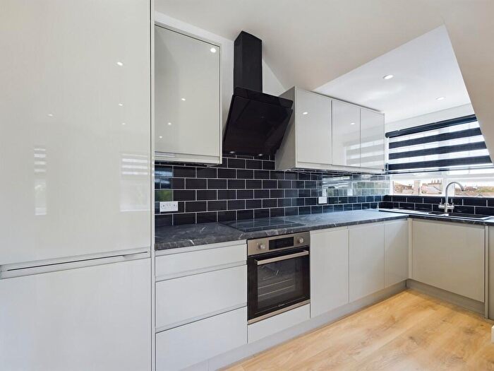 2 Bedroom Apartment To Rent In Heene Road, Worthing, BN11