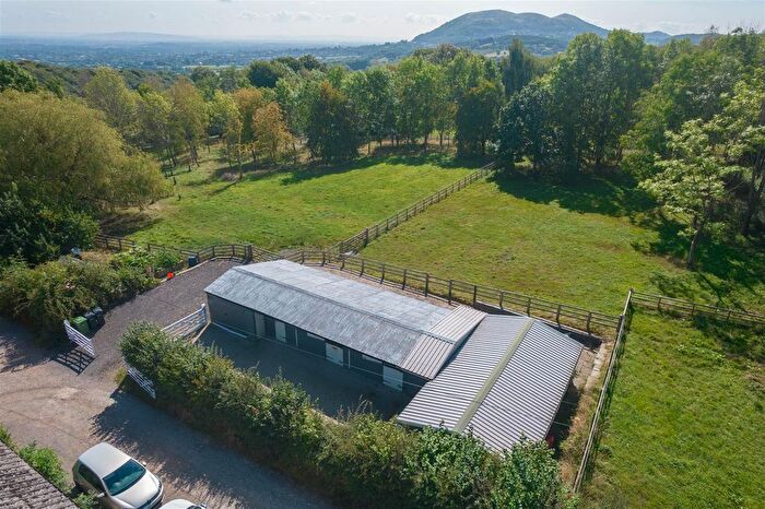 4 Bedroom Barn Conversion For Sale In Birchwood, Storridge, WR13