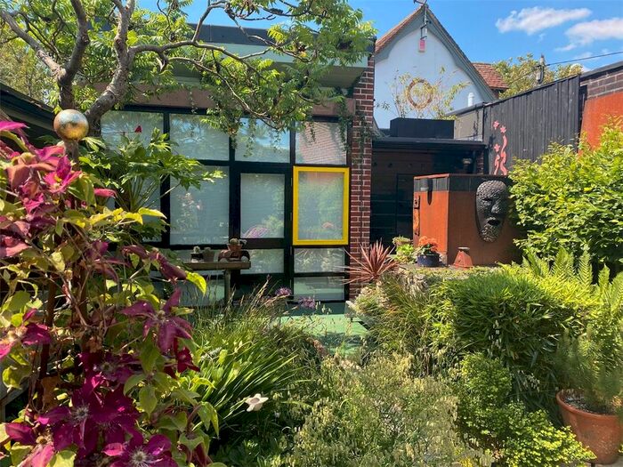 2 Bedroom Bungalow To Rent In North Drive, Littleton, Winchester, SO22