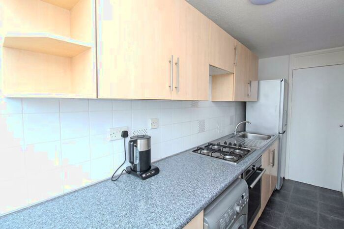 1 Bedroom Flat To Rent In The Sandlings, Wood Green, N22