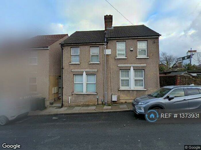 3 Bedroom Semi-Detached House To Rent In Maiden Lane, Crayford, DA1