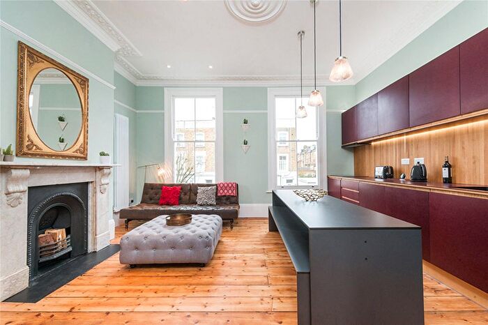 1 Bedroom Flat To Rent In Caedmon Road, Holloway, N7