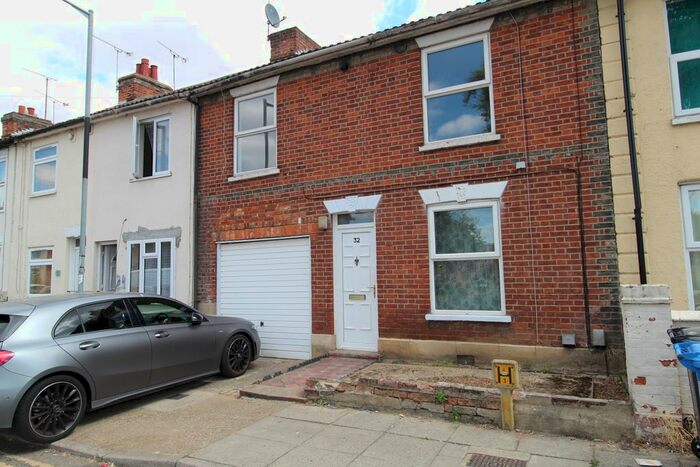 4 Bedroom Terraced House To Rent In Rendlesham Road, Ipswich, IP1