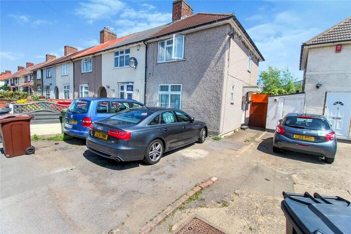 2 Bedroom End Of Terrace House To Rent In Wren Road, Dagenham, RM9