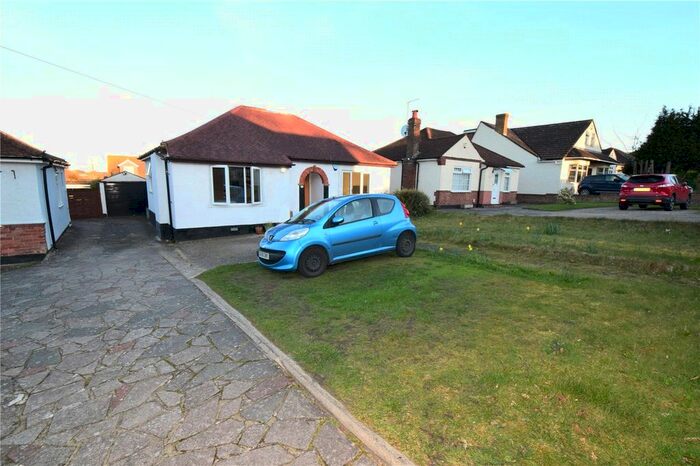 3 Bedroom Bungalow To Rent In Heathwood Gardens, Swanley, Kent, BR8