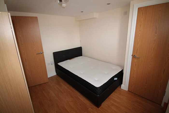 2 Bedroom Flat To Rent In Glynrhondda St, Cathays, Cardiff, CF24