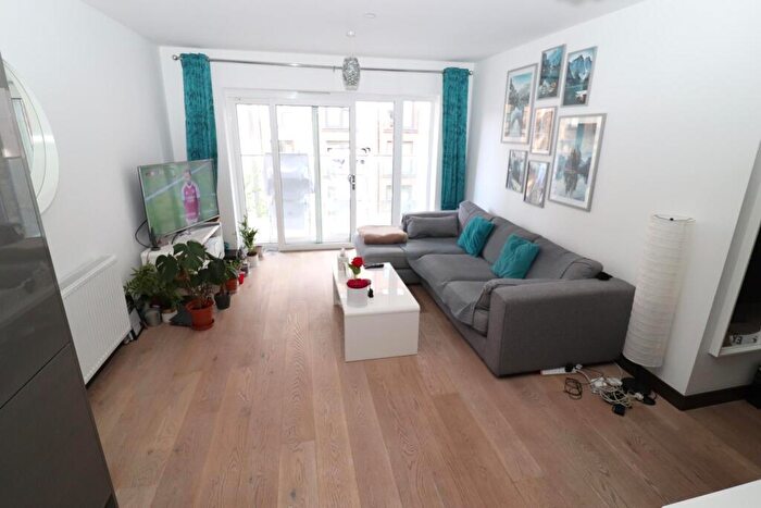2 Bedroom Apartment To Rent In Abbey Road, Barking, IG11