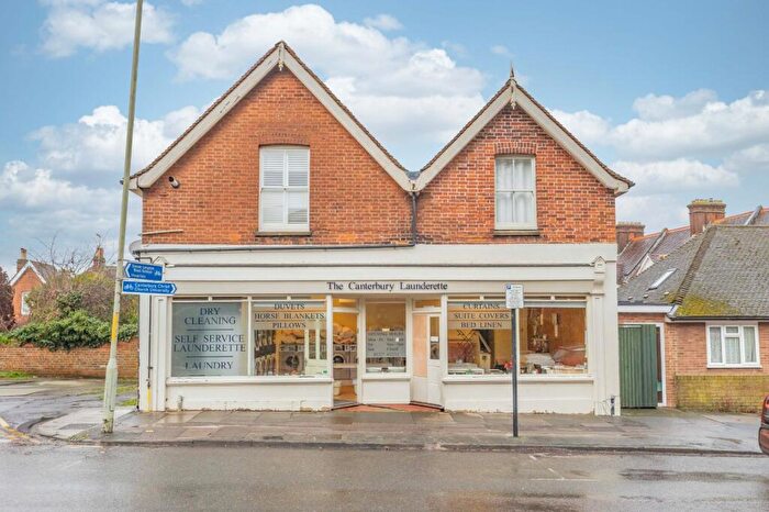 2 Bedroom Flat To Rent In Nunnery Fields, Canterbury, Kent, CT1