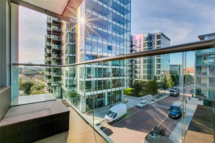 3 Bedroom Flat To Rent In Coptain House, Eastfields Avenue, SW18