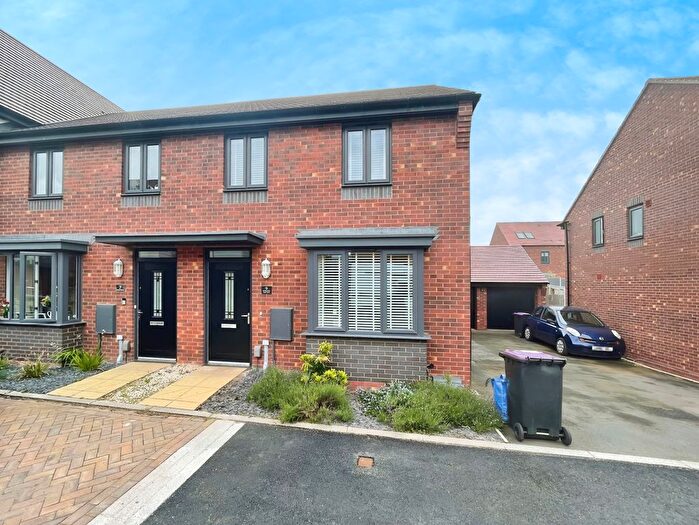 3 Bedroom Semi-Detached House To Rent In Linnel Grove, Lawley, Telford, TF3