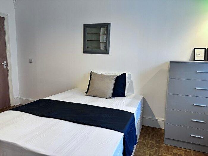 1 Bedroom Flat To Rent In Park Avenue, NW2