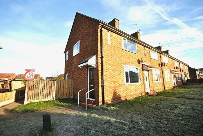 2 Bedroom End Of Terrace House To Rent In Willow Crescent, Auckley, DN9