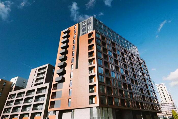 2 Bedroom Apartment For Sale In Oldfield Road, Salford, M5
