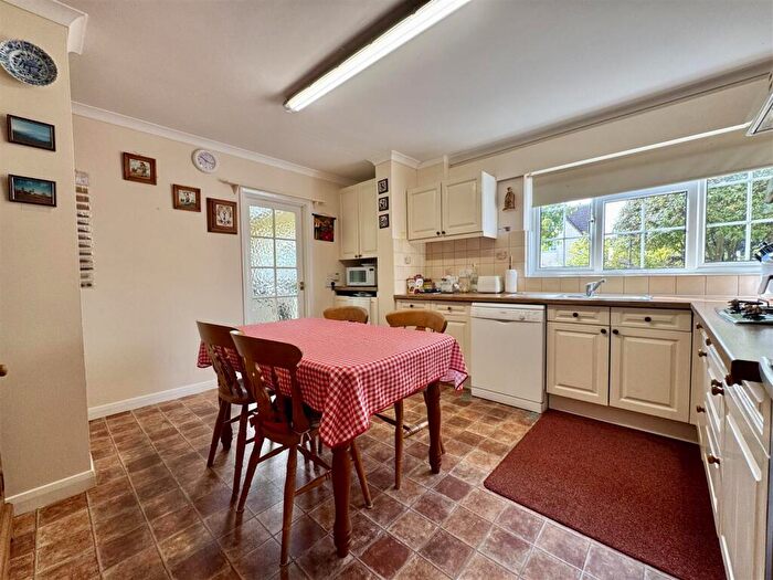 5 Bedroom Detached House For Sale In The Cobbins, Burnham-On-Crouch, CM0