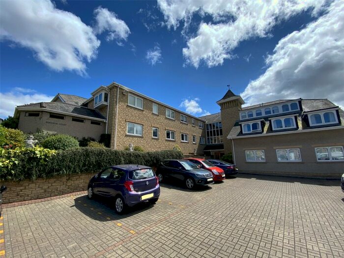 2 Bedroom Apartment For Sale In Windsor Court, Corbridge, Northumberland, NE45