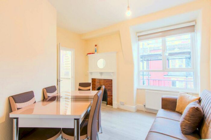 3 Bedroom Flat To Rent In Grand Parade, Harringay, London, N4
