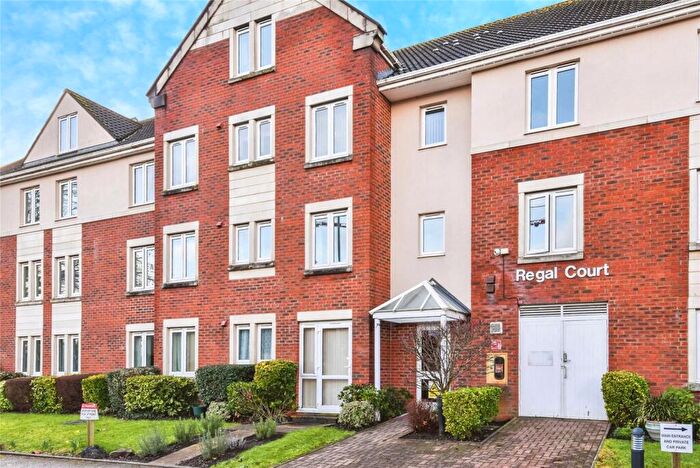2 Bedroom Apartment For Sale In Regal Court (Trowbridge), Trowbridge, BA14
