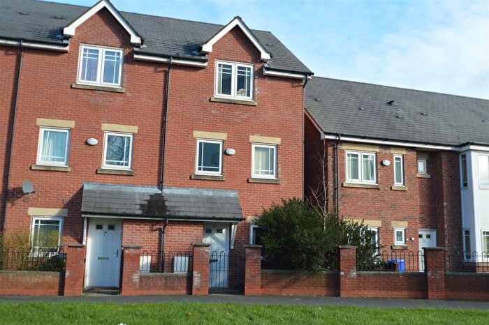 4 Bedroom House To Rent In Bold Street, Hulme, Manchester, M15