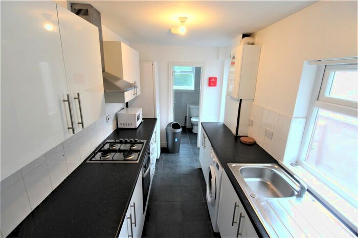 4 Bedroom Terraced House To Rent In Northfield Road, Stoke, Coventry, CV1