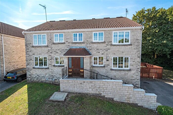 2 Bedroom Apartment For Sale In Lyndon Road, Bramham, Wetherby, West Yorkshire, LS23
