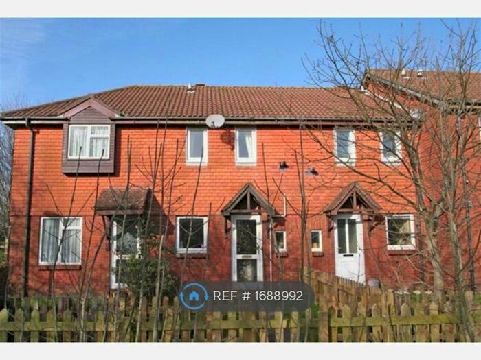 2 Bedroom Terraced House To Rent In Breamore Close, New Milton, BH25