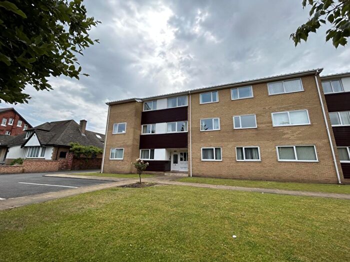 3 Bedroom Apartment For Sale In Preston Road, Southport, PR9