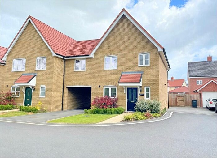 3 Bedroom Link Detached House For Sale In Blackthorn Drive, Heybridge, CM9