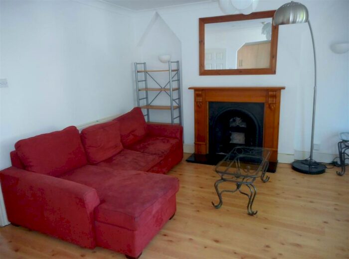1 Bedroom Flat To Rent In Richmond Road, Cardiff, CF24
