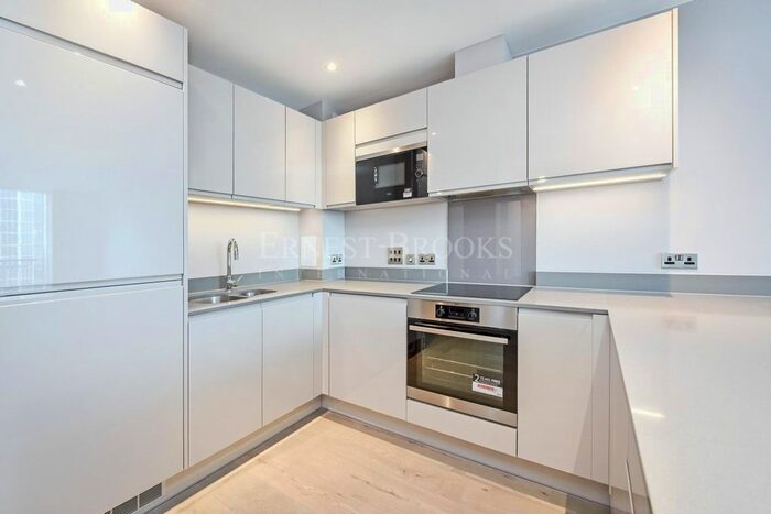 2 Bedroom Flat To Rent In Oculus House, - Cambridge Road, Barking, IG11