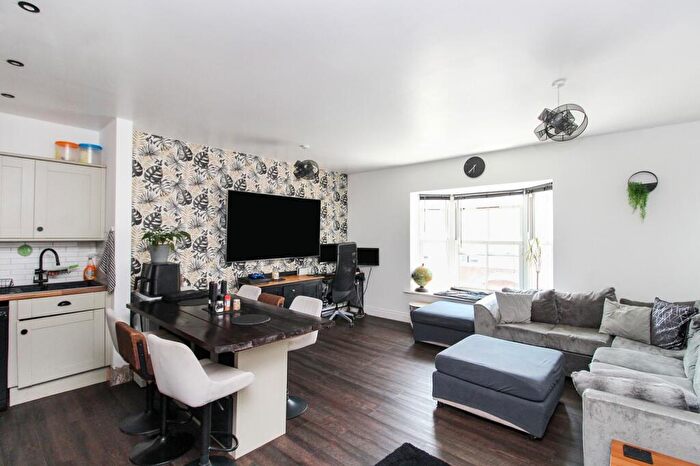 2 Bedroom Flat For Sale In Station Way, Crawley, West Sussex., RH10