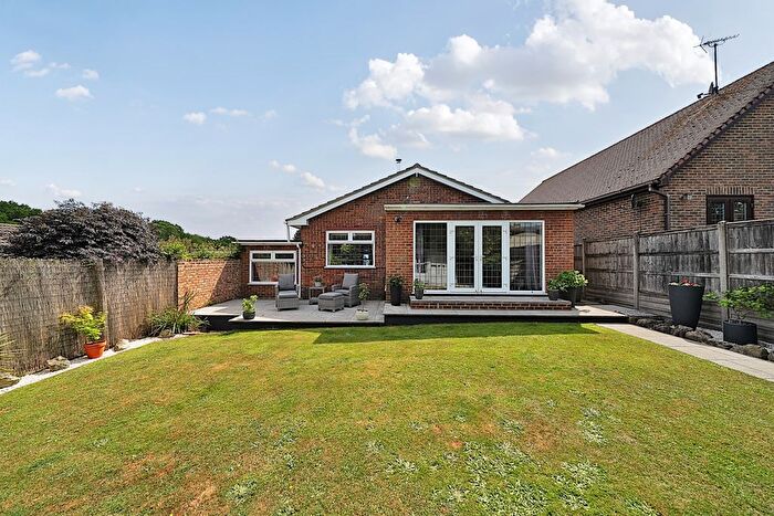4 Bedroom Bungalow For Sale In Wood View Close, West Kingsdown, Sevenoaks, TN15