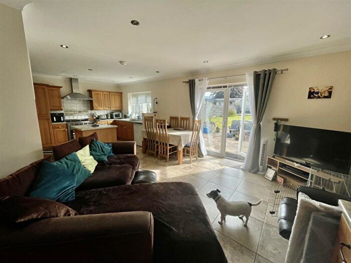 4 Bedroom Detached House For Sale In Margaret Street, Ammanford, SA18