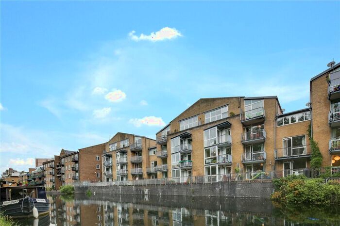 1 Bedroom Flat To Rent In Printers Mews, Bow, London, E3