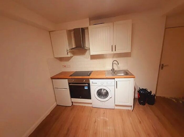 Studio To Rent In Cranfield Close, West Norwood, SE27