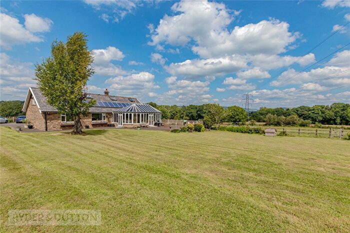 5 Bedroom Detached Bungalow For Sale In Woodseats Lane, Charlesworth, Glossop, Derbyshire, SK13
