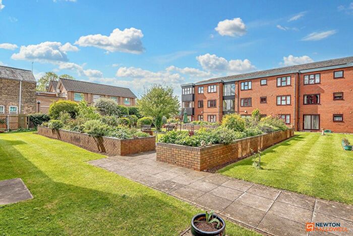 1 Bedroom Flat For Sale In Lincoln Gate, Peterborough, PE1