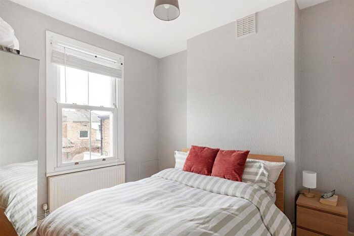 1 Bedroom Flat To Rent In Waghorn Street, London, SE15