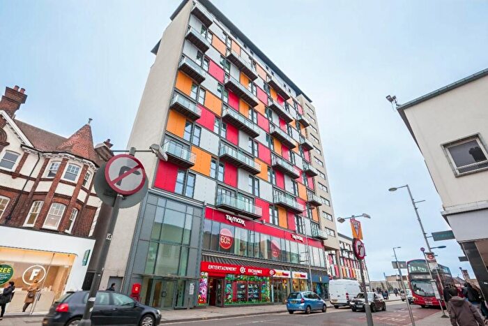 2 Bedroom Flat To Rent In High Road, Wembley, HA9